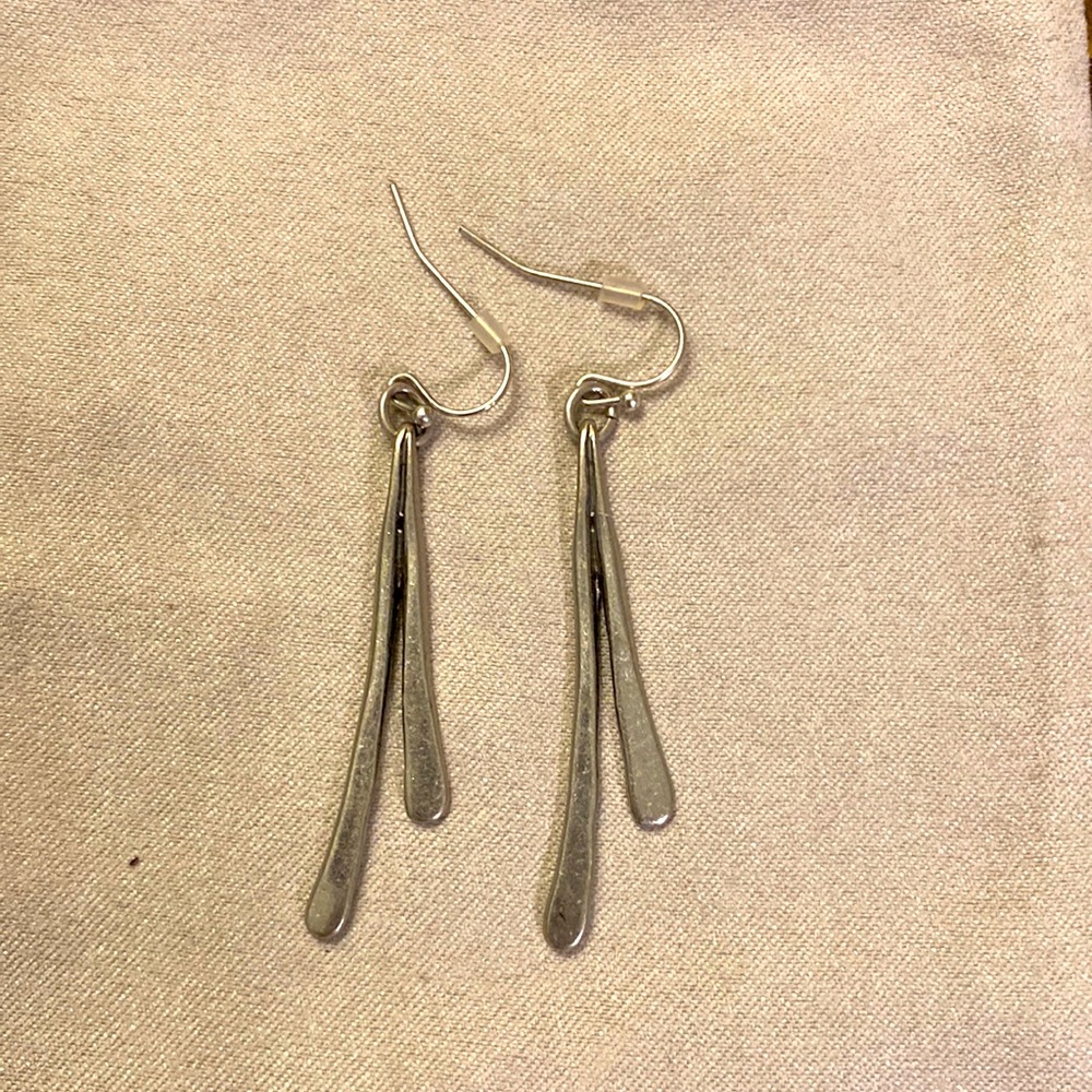 Silver drop fashion earrings